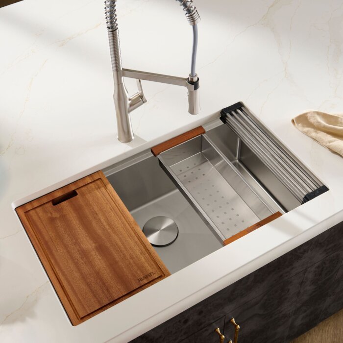 Ruvati Roma Pro 32 inch workstation rounded corners undermount ledge kitchen sink RVH8301