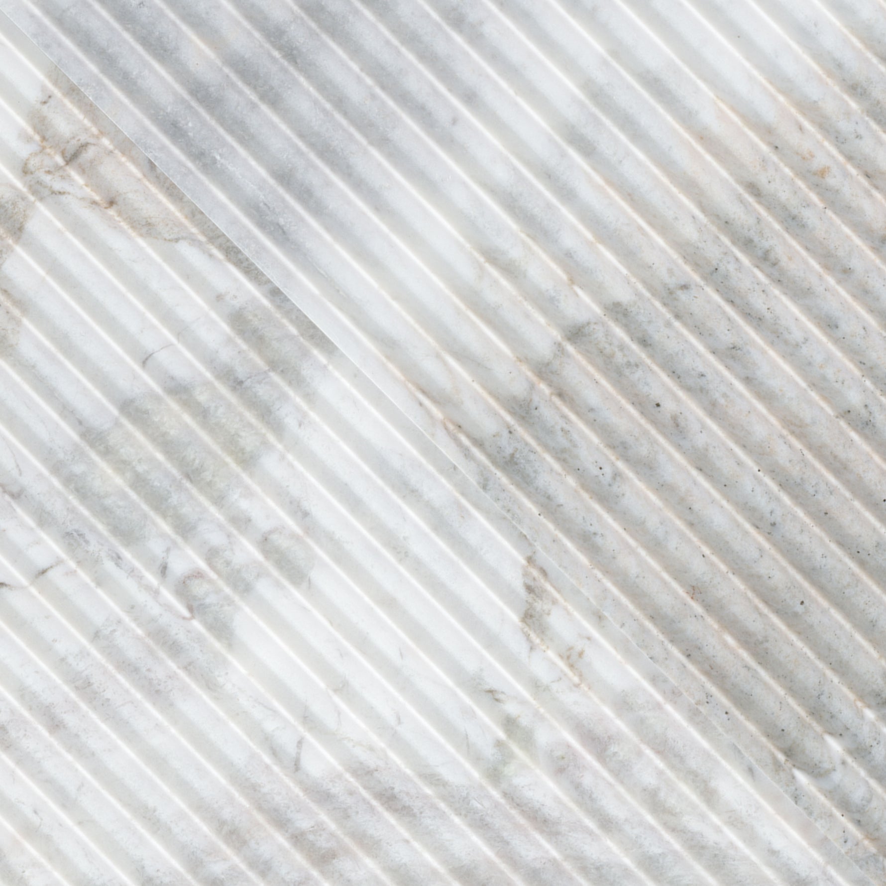 Arabescato Venato Valentino Fluto 12x24 honed - angle view