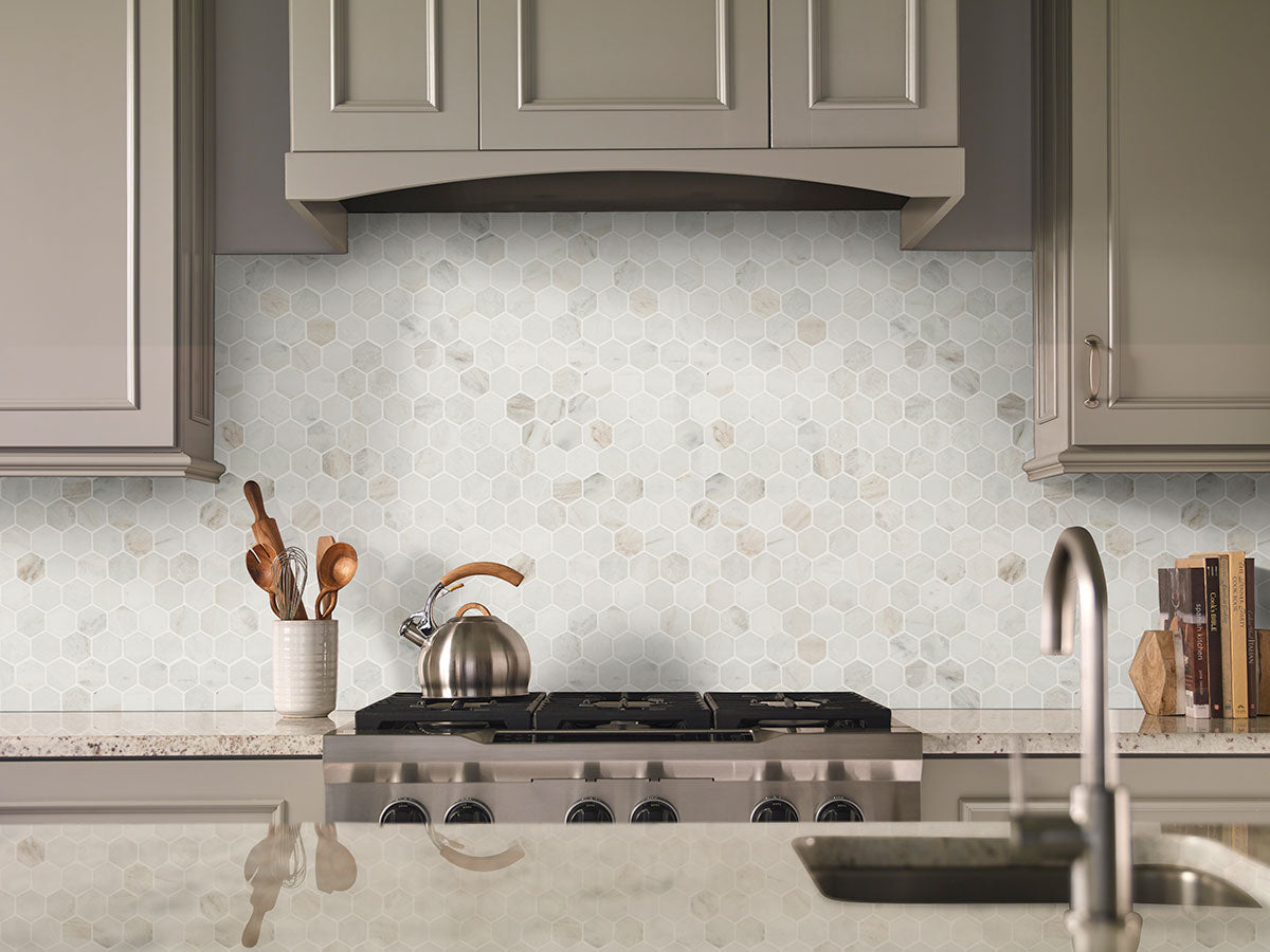 Arabescato Venato White 2 inch Hexagon honed - room scene