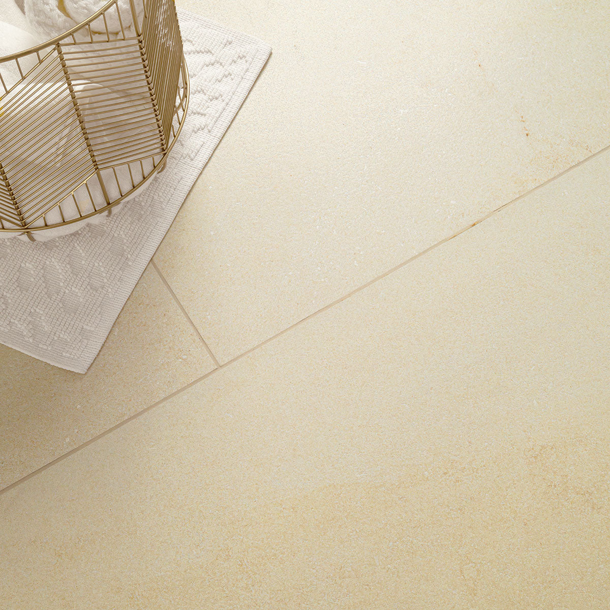 MSI Chateau Luna Blanc floor vignette