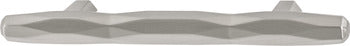 Handle St Vin Zn Satin Ni 8-32 Ctc 96Mm