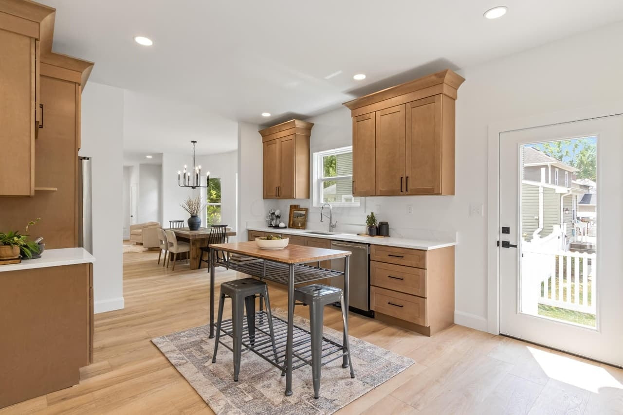 SIG-P Kitchen Lifestyle
