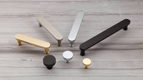 Cabinet knobs and pulls in multiple finishes